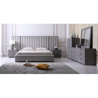 Halden Upholstered Platform 5 Piece Bedroom Set