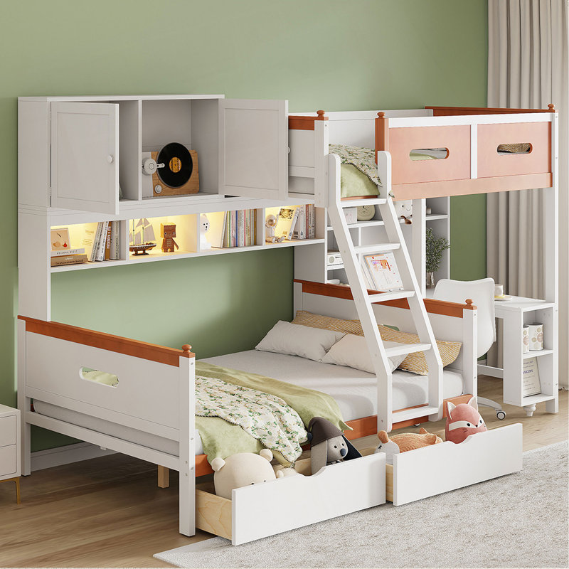 Lit superposé simple au-dessus d'un lit double en bois avec bureau, tiroirs, tablettes et armoire, lumière DEL