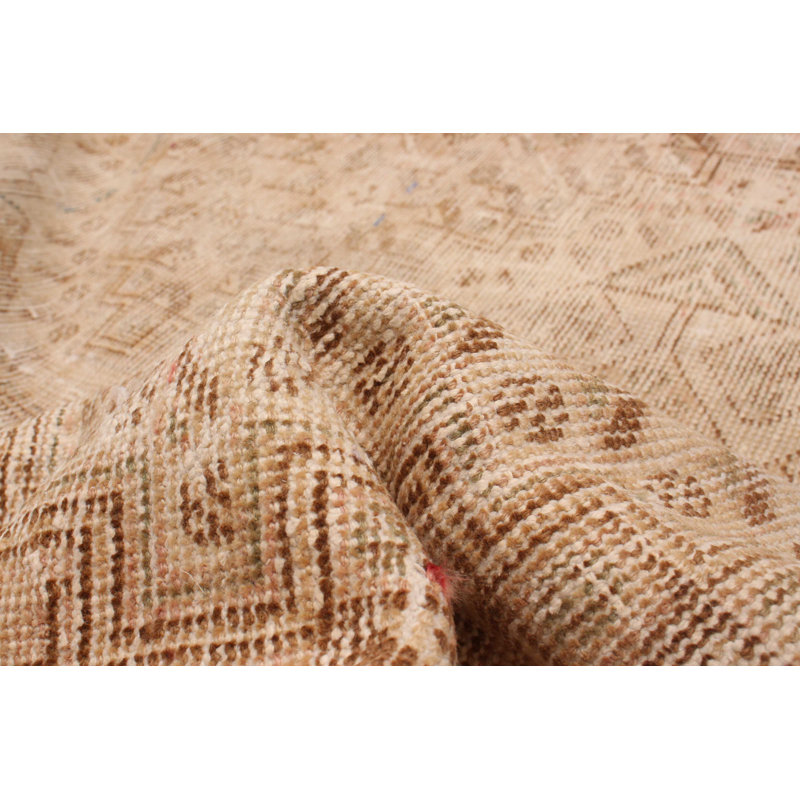 Tapis beige Antalya Vintage 6 pi 10 po x 9 pi 9 po