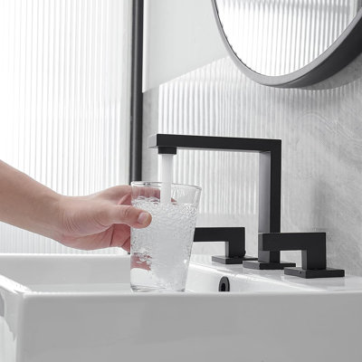 Widespread 2-handle Bathroom Faucet with Drain Assembly