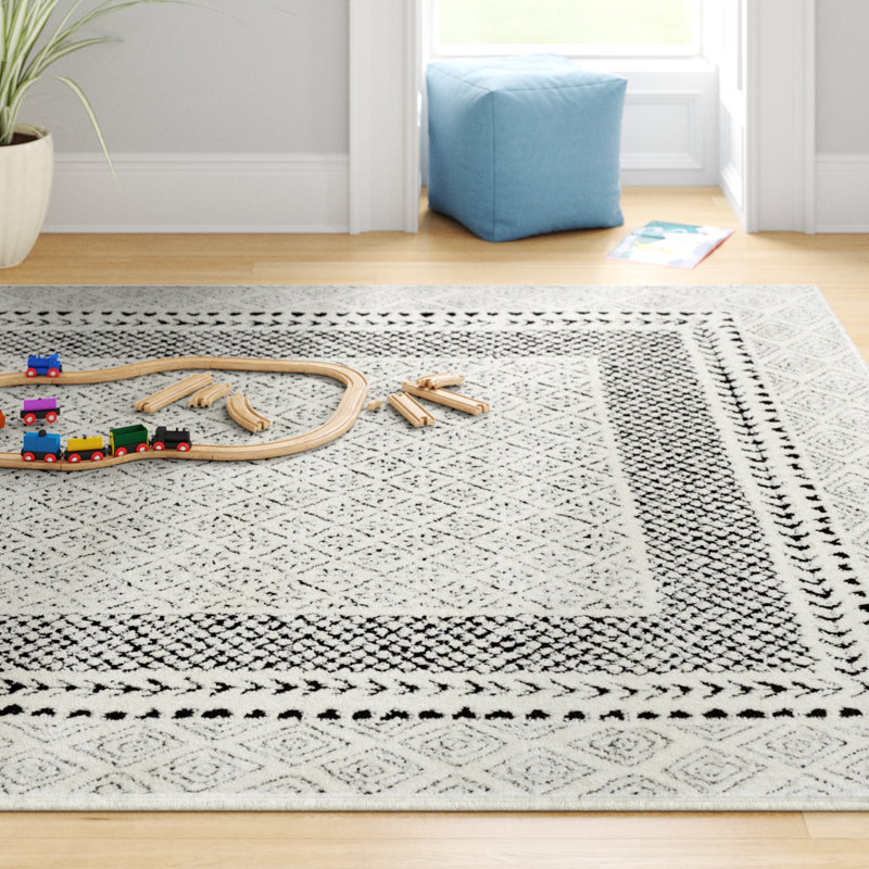 Tapis ivoire / noir tissé à la machine Calvo, Rectangle 5 pi 3 po x 7 pi