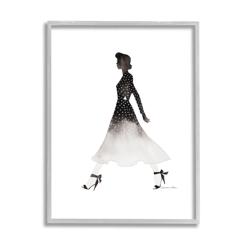 Fille en robe noire par Simone Elum, Giclée encadrée blanc bord de mer, H 20 po x l 16 po x P 1,5 po