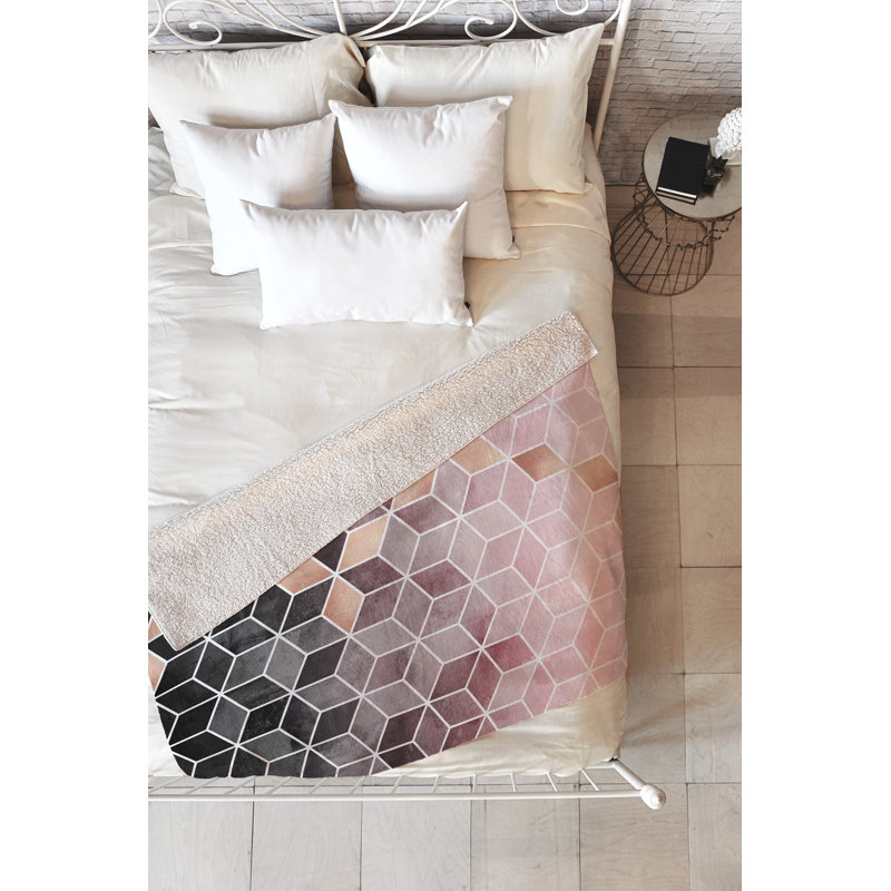 Couverture à cubes Elisabeth Fredriksson, L 80 po x l 60 po, Rose / Gris