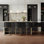 Tabouret de bar moderne, tabourets de bar à hauteur de comptoir, cuir de polyuréthane noir avec pieds en métal doré