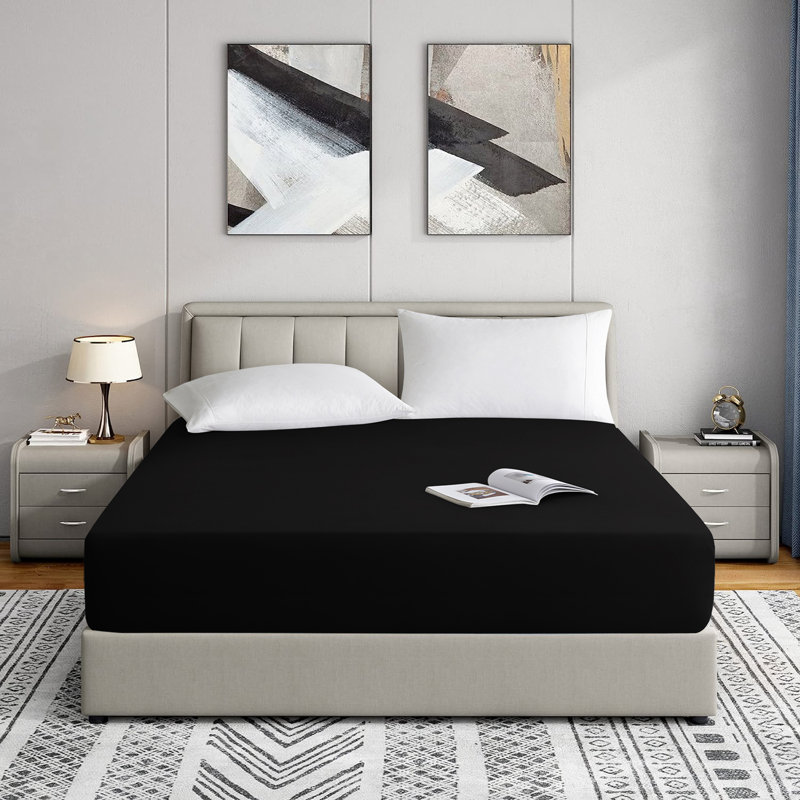 Tanvish Luxury Microfiber Fitted Sheet - 40 cm Deep Pocket, Ultra-Soft - Wrinkle-Free and Easy Care, Black, Double (4'6)
