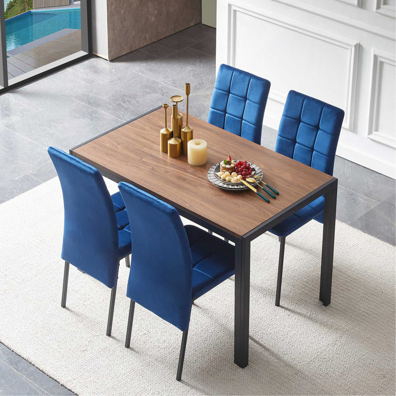 Ensemble de salle à manger 5 pièces comprenant une chaise de salle à manger nordique en velours bleu et une table de salle à manger en MDF Creative Design