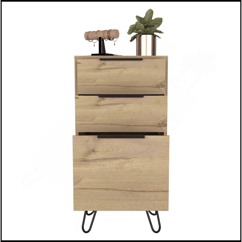 Commode légère Augusta, pieds en épingle à cheveux, plateau supérieur, trois tiroirs - chêne clair