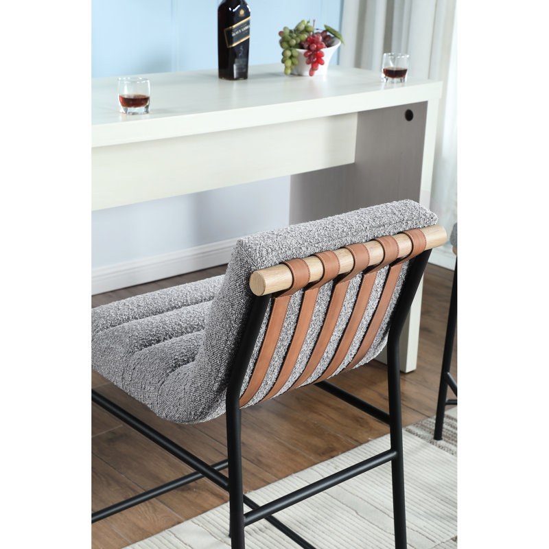 Élégante chaise de comptoir avec revêtement en cuir gris et tissu de cognac