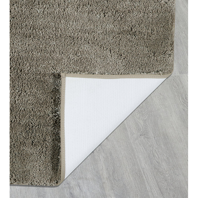 Ultra Luxe Bath Mat, 32" L x 20" W, Beige