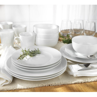 Service de table 16 pièces Claire Classic