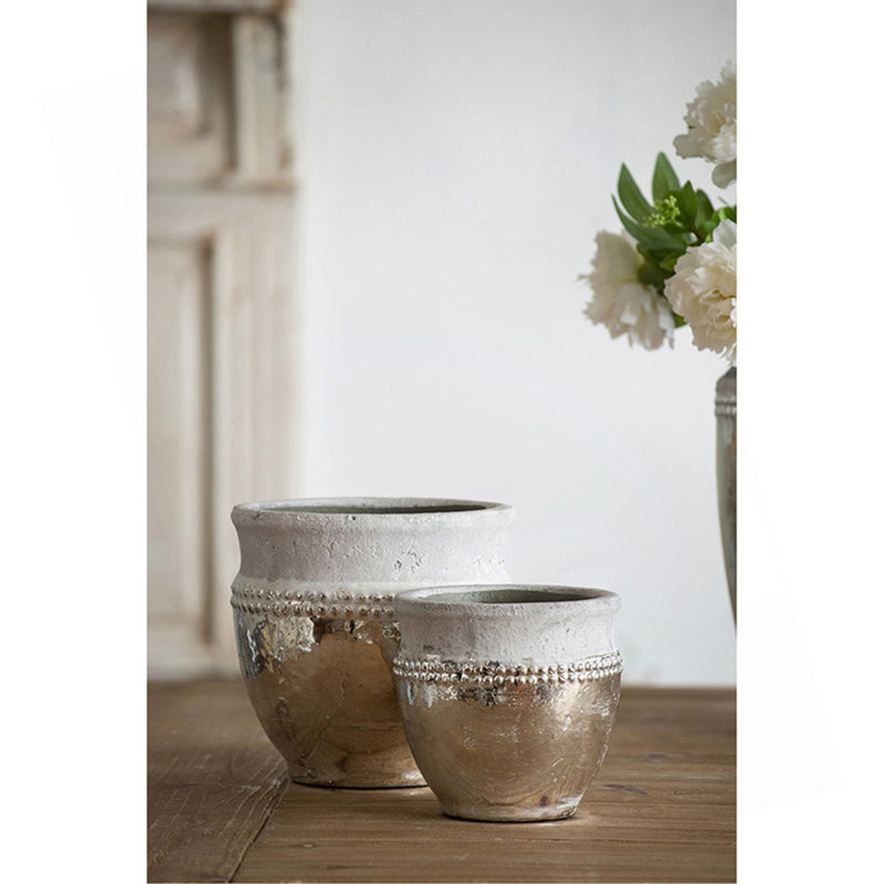 Ensemble de 2 pots à plantes en terre cuite Uma naturel vieilli / L: 8 x 8 x 7,5 po: 6 x 6 x 5,7 po