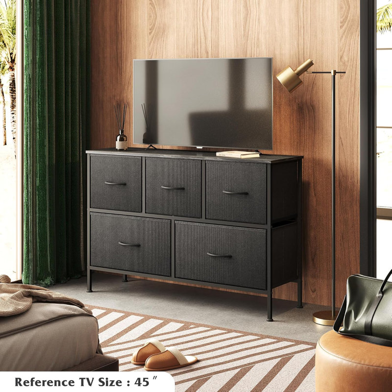 Commode à 5 tiroirs de 39,4 po de largeur avec commode en bois Ojaswi, Noir