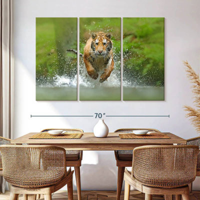 Brampt Running Tiger