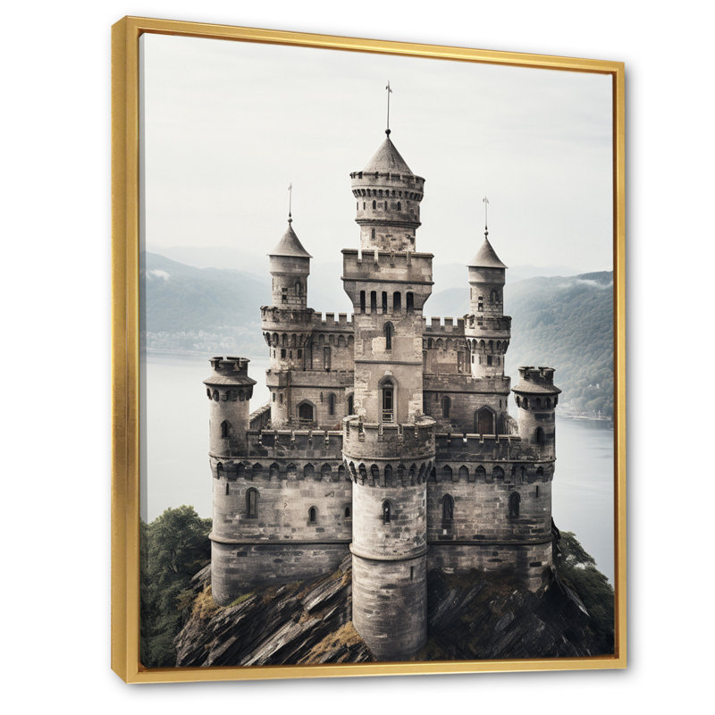 Koralyn Castles Minimalist Majesty IV, reproduction d'art sur toile, H 44 po x l 34 po x P 1,5 po, Cadre flottant doré