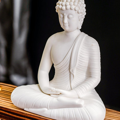 Shantea Figurines & Sculptures