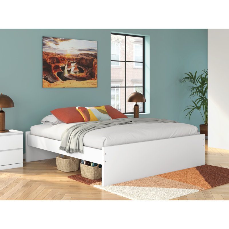 Onita King Platform Bed, White, King