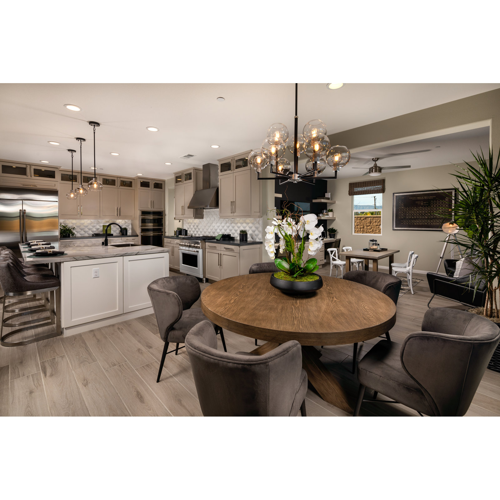Davian Dimmable 1 - Light Pendant