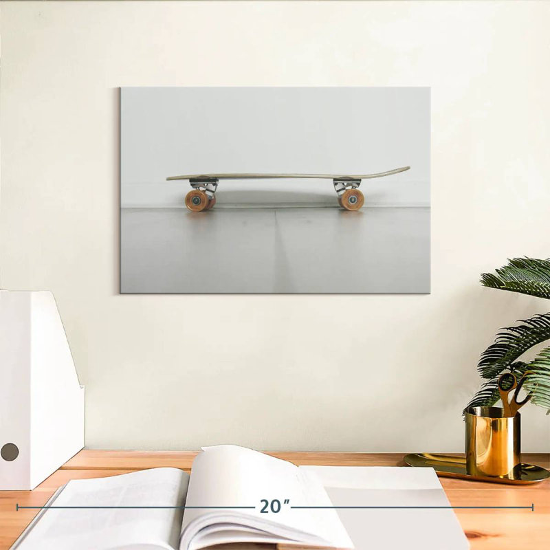 Senne Cool Skateboard, 8" H x 12" W