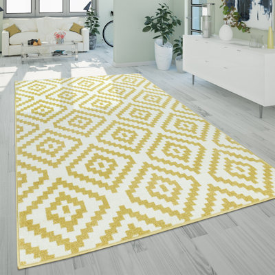 Tapis jaune / blanc en polypropylène tissé à la machine Daxter