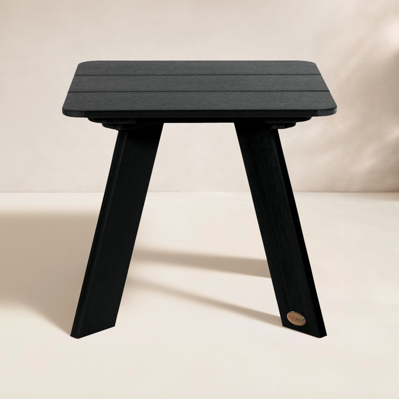 Table d'appoint en plastique Byrnes, Noir