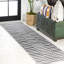 Tapis intérieur / extérieur à rayures décalées ivoire / noir Aubriella-234476636