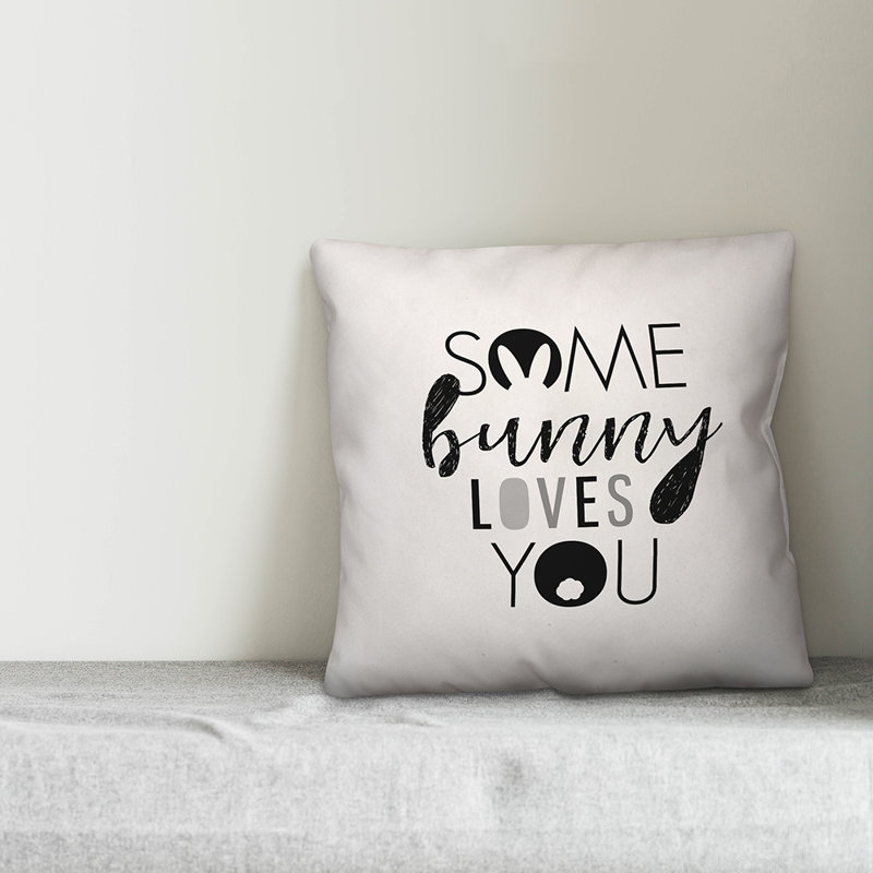  Coussin «Some Bunny Loves You», 18 po x 18 po
