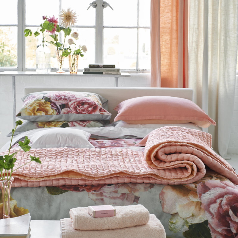 Chenevard Blossom & Peach Quilt, King