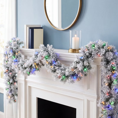 Guirlande de Noël enneigée 6 pi avec lumières et minuterie
