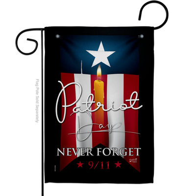Drapeau de jardin en polyester 19 x 13 po 9/9 Never Forget Patriot Day