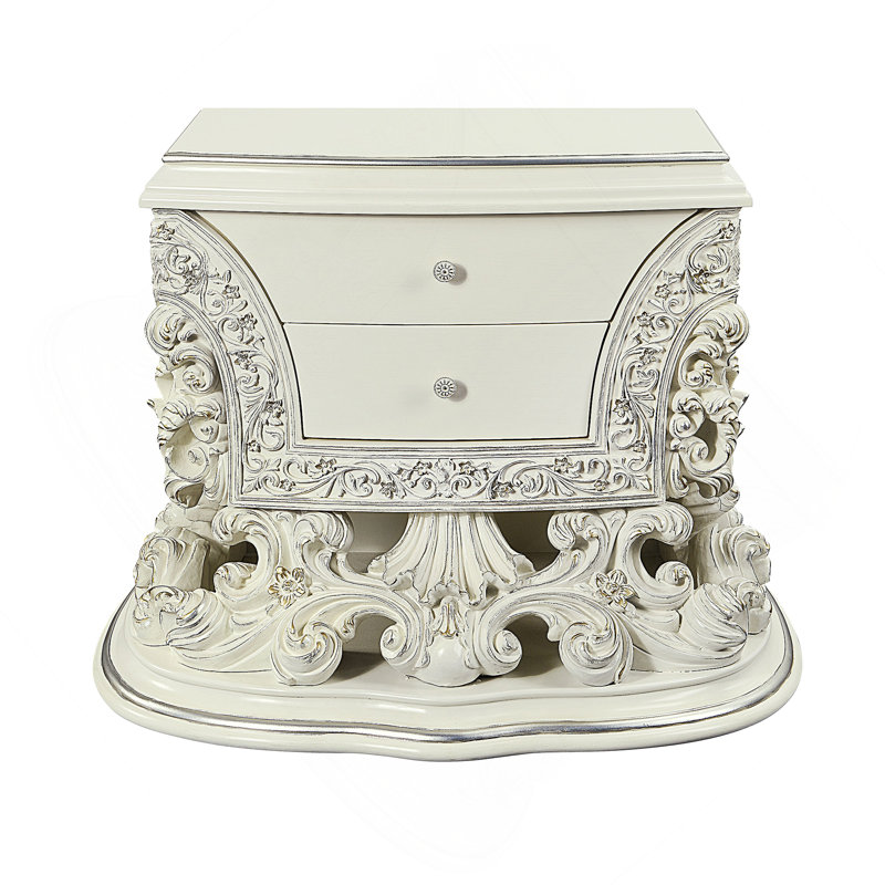 Table de chevet au fini blanc antique