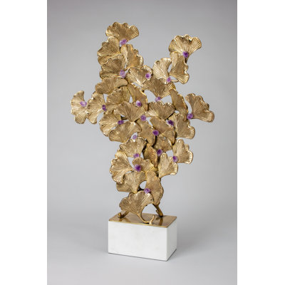 Figurines & Sculptures