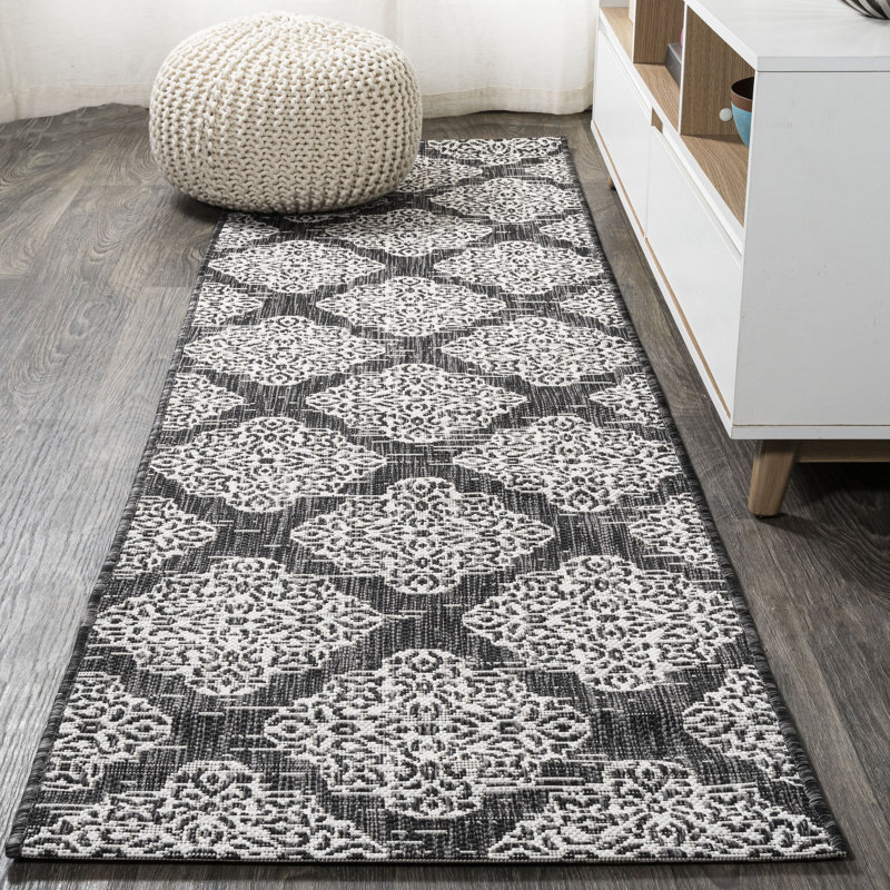 Tapis intérieur / extérieur noir / ivoire Hysell Ornate Medallions, Tapis de couloir 2 pi 2 po x 10 pi