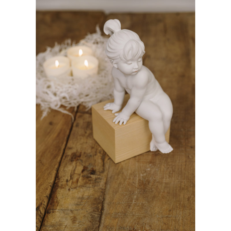 Sweet Figurine