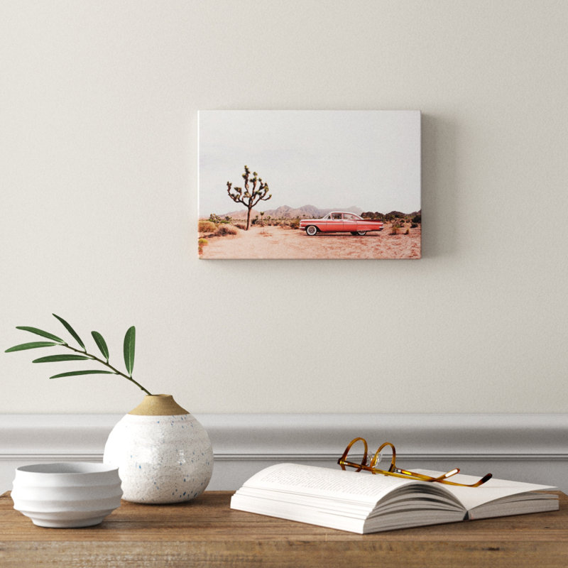 «In the Desert», photographie, H 8 po x l 12 po x P 0,75 po, Toile tendue