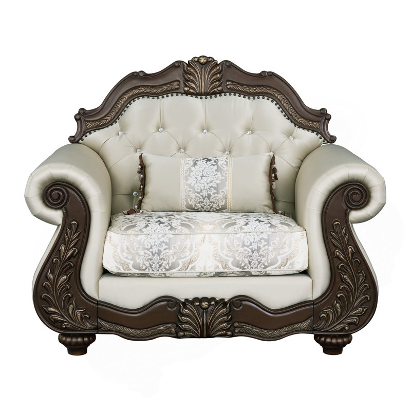 Chaise avec coussin en tissu beige et finition cerisier