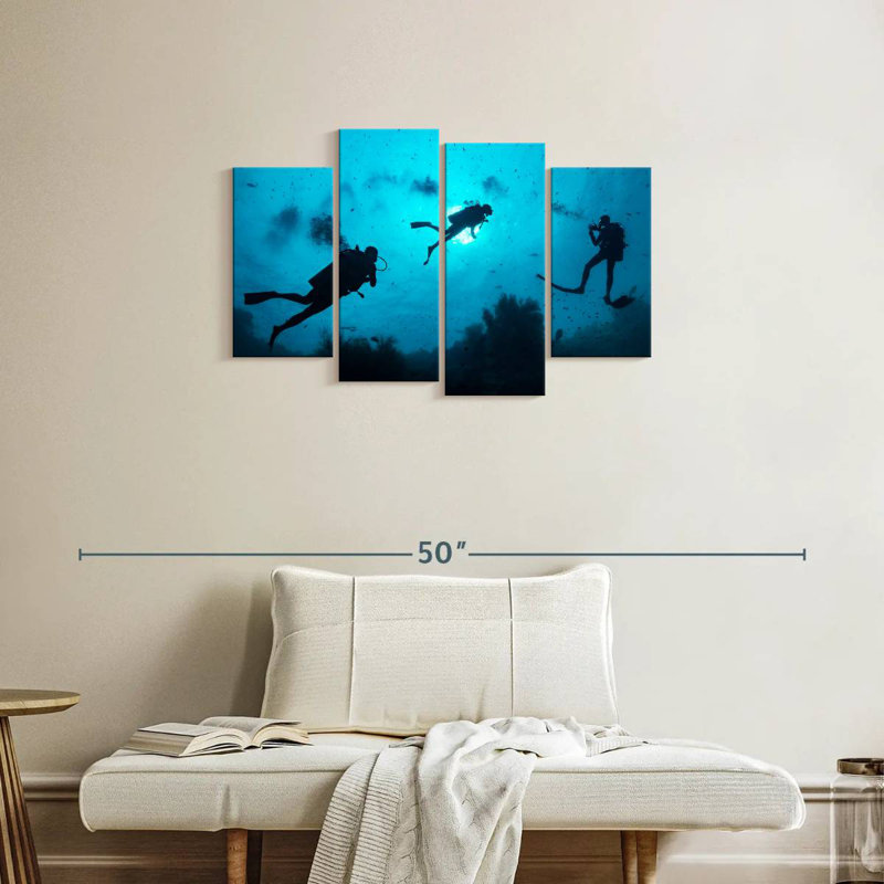 Sireci Scuba Divers, 22" H x 36" W
