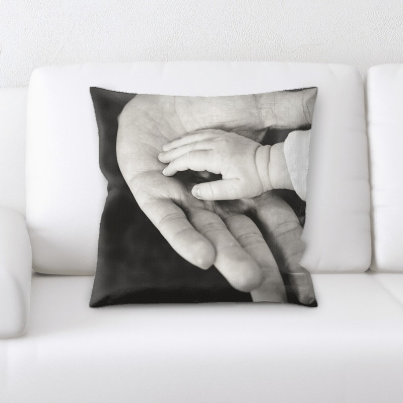 Coussin décoratif mains