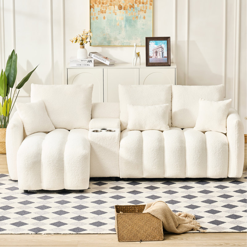 Idéale pour ses 5 appartements de 91,3 pouces de profondeur avec une console centrale et 3 coussins pour le confort, cette table basse est idéale.