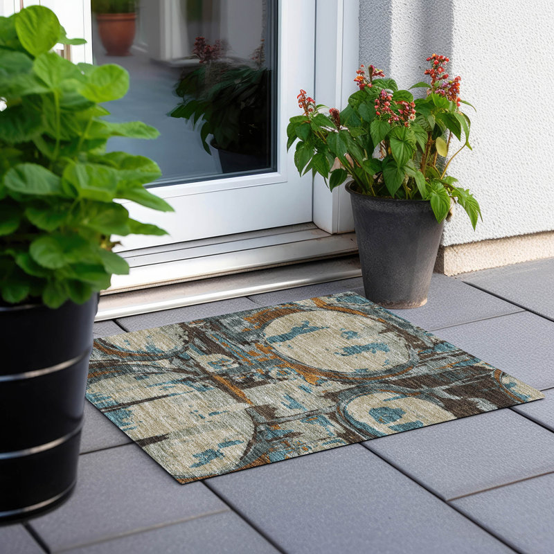  Malek Area Rug, Rectangle 1'8" x 2'6"