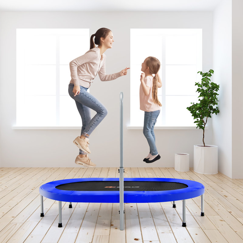Trampoline de cour ovale 4,96 pi sans enceinte de sécurité Costway, Bleu