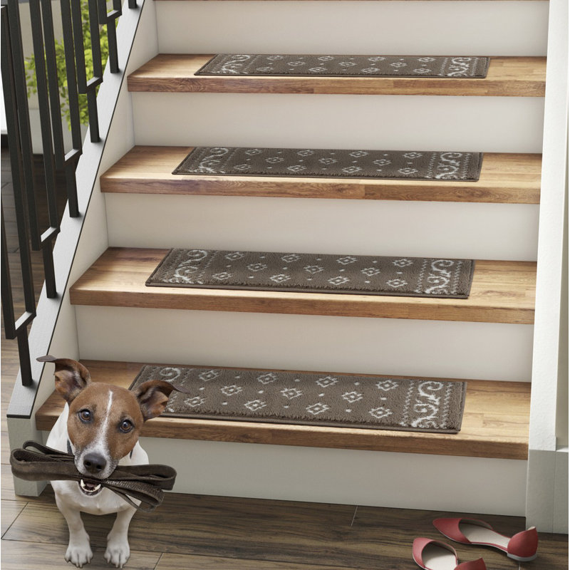 Tapis d'escalier, Brun