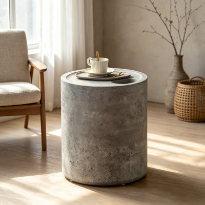 Table d'appoint industrielle ronde en faux béton pour chambre à coucher et petits espaces de vie