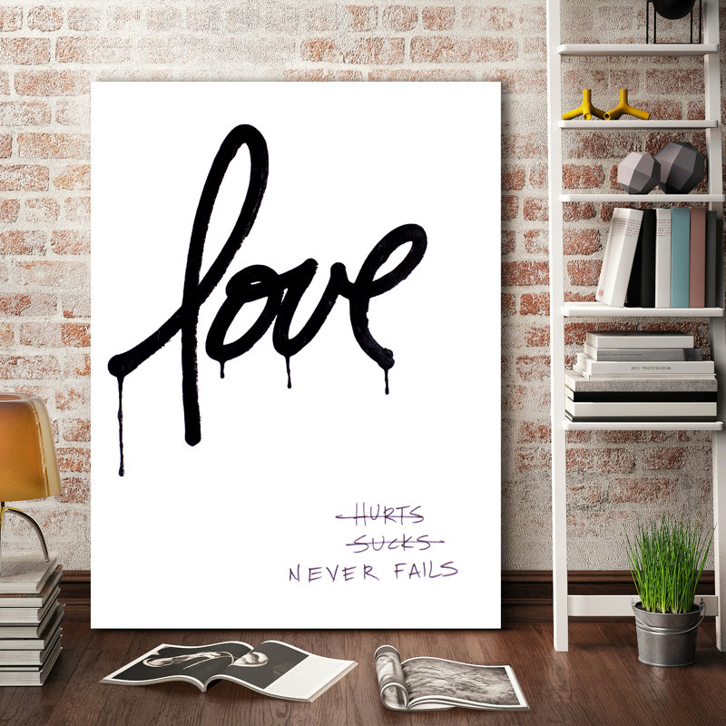 « love never unechec » par kent youngstrom, art textuel sur toile tendue, H 30 po x l 20 po x P 1,5 po