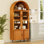 Garde-manger cannelé arqué 71 po avec portes tambour rondes coulissantes, tablettes réglables et pieds en bois massif, armoire de rangement haute pour la cuisine, la salle à manger et le salon