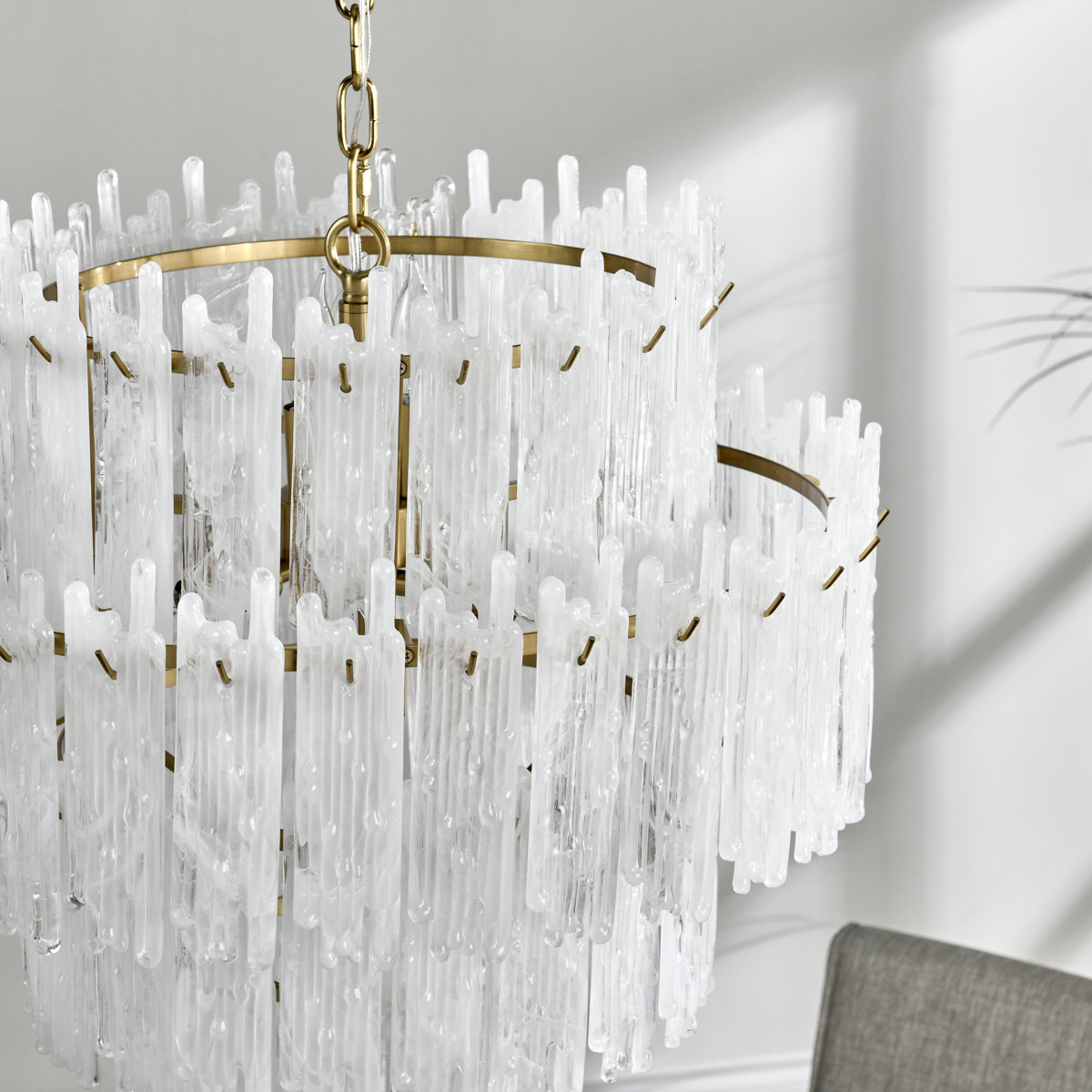 Classic Home Everly Chandelier - Thumbnail 4