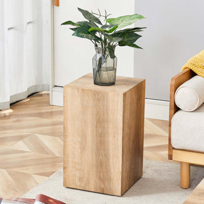 Table basse carrée avec base en bois