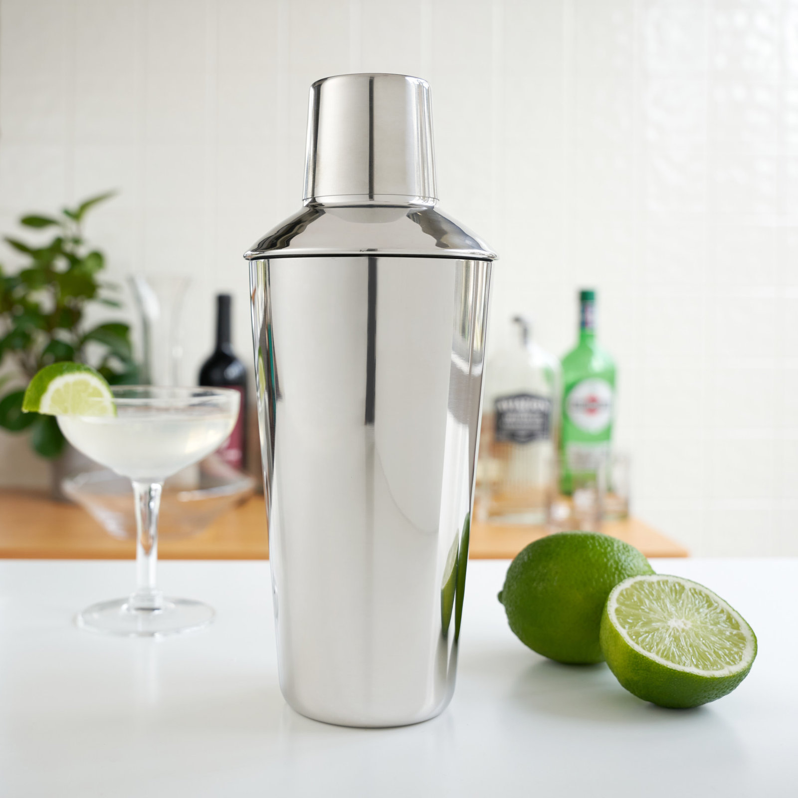 Retro 34 oz Cocktail Shaker