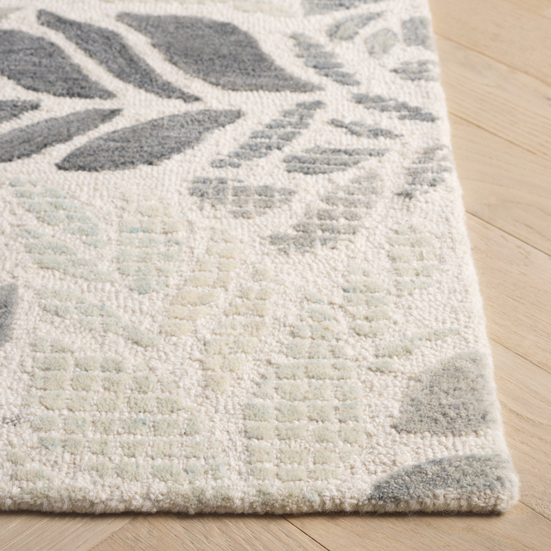 Ivory and Grey Floral Hand-Tufted Wool Area Rug, 5' x 8'