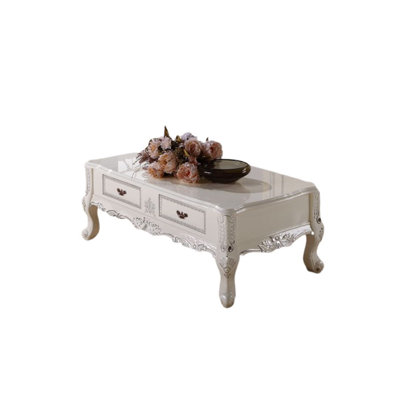Table basse en bois massif