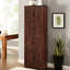 Armoire à 4 tablettes et 8 portes en noyer - Ajoutez du rangement à votre chambre d'amis pour garder les outils de garage organisés